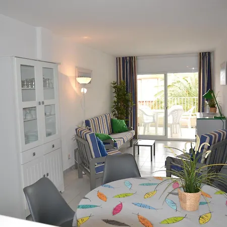 En Con Piscina, Terraza Y A 5 Minutos De La Playa - Es-323-27